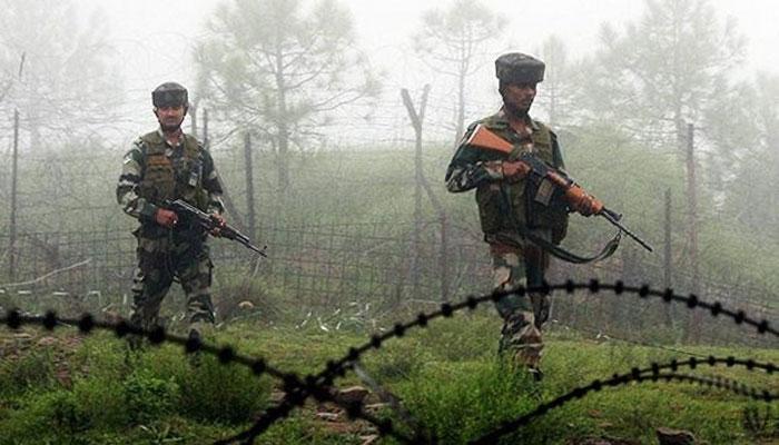 कश्मीर में घुसपैठ की कोशिश नाकाम: 36 घंटे तक चली मुठभेड़ में 4 आतंकी ढेर, 3 जवान शहीद कश्मीर में घुसपैठ की कोशिश नाकाम: 36 घंटे तक चली मुठभेड़ में 4 आतंकी ढेर, 3 जवान शहीद