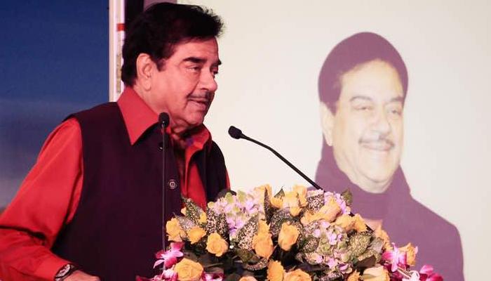 लालू, केजरीवाल को निशाना बनाने पर भड़के शत्रु, बोले- बहुत हो चुकी नकारात्मक राजनीति लालू, केजरीवाल को निशाना बनाने पर भड़के शत्रु, बोले- बहुत हो चुकी नकारात्मक राजनीति