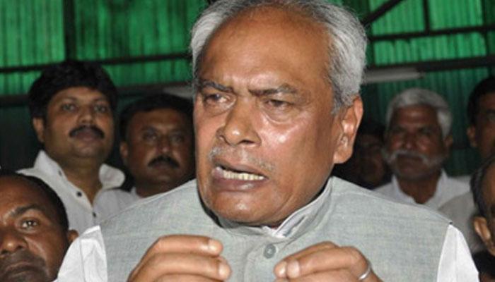 हत्या के 22 साल पुराने मामले में पूर्व RJD सांसद प्रभुनाथ सिंह को उम्रकैद हत्या के 22 साल पुराने मामले में पूर्व RJD सांसद प्रभुनाथ सिंह को उम्रकैद