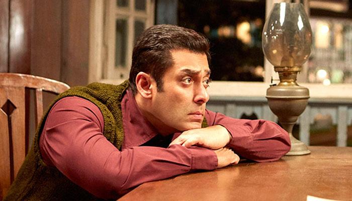 'ट्यूबलाइट' का ट्रेलर देखकर दुखी हैं सलमान खान, कहा- अच्छा नहीं लग रहा 'ट्यूबलाइट' का ट्रेलर देखकर दुखी हैं सलमान खान, कहा- अच्छा नहीं लग रहा