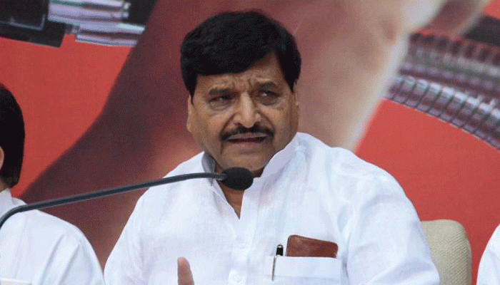 फिर से एकजुट होगा 'जनता परिवार'! शिवपाल बोले, 'चापलूसी और चुगलखोरी' के कारण हुआ परिवार का यह हाल फिर से एकजुट होगा 'जनता परिवार'! शिवपाल बोले, 'चापलूसी और चुगलखोरी' के कारण हुआ परिवार का यह हाल