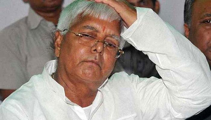 चारा घोटाला: रांची की सीबीआई कोर्ट में पेश हुए लालू प्रसाद और जगन्नाथ मिश्र चारा घोटाला: रांची की सीबीआई कोर्ट में पेश हुए लालू प्रसाद और जगन्नाथ मिश्र