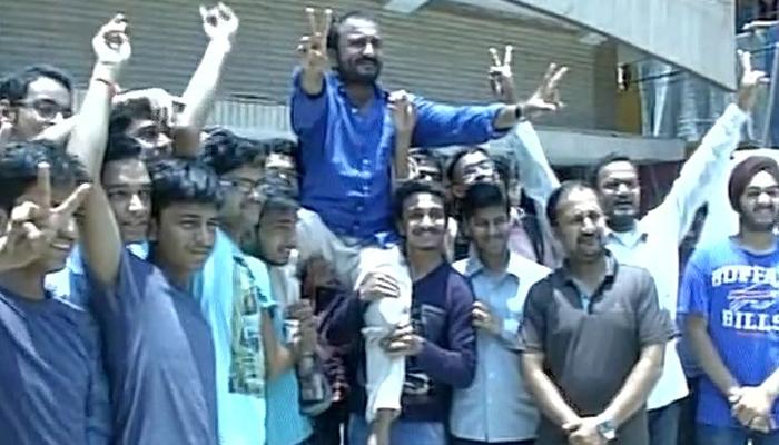 IIT JEE Advanced 2017 का रिजल्ट जारी, Super-30 के सभी 30 छात्र पास IIT JEE Advanced 2017 का रिजल्ट जारी, Super-30 के सभी 30 छात्र पास