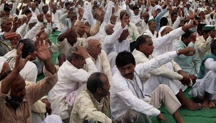 किसानों के प्रदर्शन पर सरकार ने तानाशाह जैसा रवैया अपनाया : शिवसेना किसानों के प्रदर्शन पर सरकार ने तानाशाह जैसा रवैया अपनाया : शिवसेना