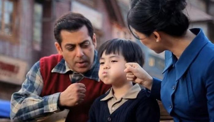 सलमान खान के डर से 'ट्यूबलाइट' के इस कलाकार ने ये क्या बोल दिया! सलमान खान के डर से 'ट्यूबलाइट' के इस कलाकार ने ये क्या बोल दिया!
