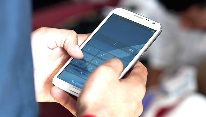 इस नंबर पर Miss Call देते ही मोबाइल में हो जाएगा 500 रुपये तक का रिचार्ज ! इस नंबर पर Miss Call देते ही मोबाइल में हो जाएगा 500 रुपये तक का रिचार्ज !