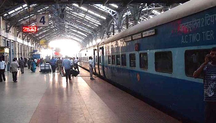 अब 'उधार' में भी बुक करा सकेंगे रेल टिकट, IRCTC की नई सर्विस! अब 'उधार' में भी बुक करा सकेंगे रेल टिकट, IRCTC की नई सर्विस!