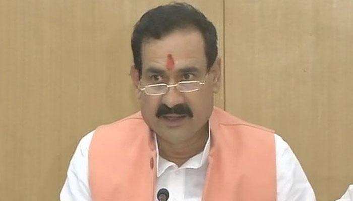 मध्य प्रदेश: पेड न्यूज़ मामले में मंत्री नरोत्तम मिश्रा को EC ने अयोग्य करार दिया, कांग्रेस ने मांगा इस्तीफा मध्य प्रदेश: पेड न्यूज़ मामले में मंत्री नरोत्तम मिश्रा को EC ने अयोग्य करार दिया, कांग्रेस ने मांगा इस्तीफा