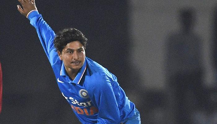 India vs West indies 2017 : कुलदीप यादव के डेब्यू पर 'गिरा' पानी, ना बैटिंग मिली ना बॉलिंग India vs West indies 2017 : कुलदीप यादव के डेब्यू पर 'गिरा' पानी, ना बैटिंग मिली ना बॉलिंग