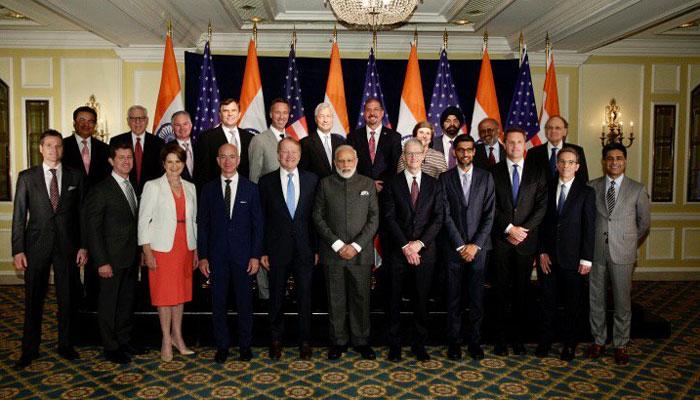 प्रधानमंत्री मोदी ने यूएस कंपनियों के सीईओ से भारत में निवेश को कहा, जीएसटी को बताया 'गेमचेंजर' प्रधानमंत्री मोदी ने यूएस कंपनियों के सीईओ से भारत में निवेश को कहा, जीएसटी को बताया 'गेमचेंजर'