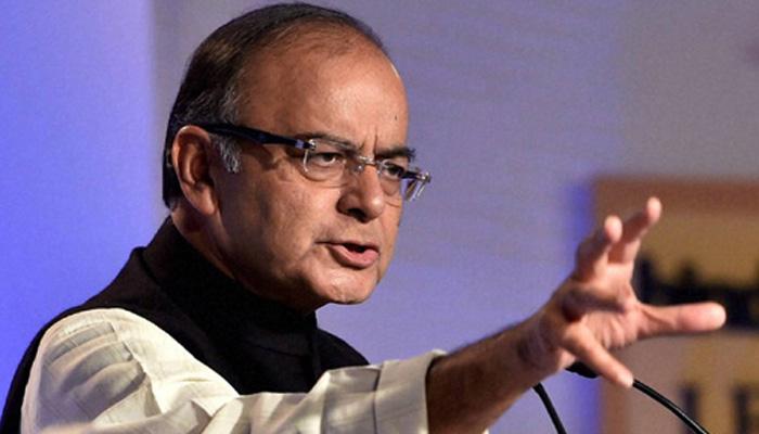 'अघोषित आपातकाल' शब्द का इस्तेमाल करने वालों पर बरसे जेटली, बोले- आत्ममंथन करें 'अघोषित आपातकाल' शब्द का इस्तेमाल करने वालों पर बरसे जेटली, बोले- आत्ममंथन करें