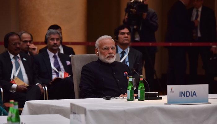 जी20 समिट: ब्रिक्स नेताओं की बैठक, मोदी ने खाड़ी मुल्क और कोरियाई प्रायद्वीप के हालात पर जताई चिंता जी20 समिट: ब्रिक्स नेताओं की बैठक, मोदी ने खाड़ी मुल्क और कोरियाई प्रायद्वीप के हालात पर जताई चिंता