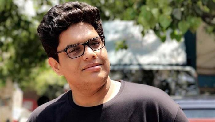 ट्विटर पर पीएम मोदी की 'आपत्तिजनक' फोटो डालने के लिए AIB पर मानहानि का केस दर्ज ट्विटर पर पीएम मोदी की 'आपत्तिजनक' फोटो डालने के लिए AIB पर मानहानि का केस दर्ज
