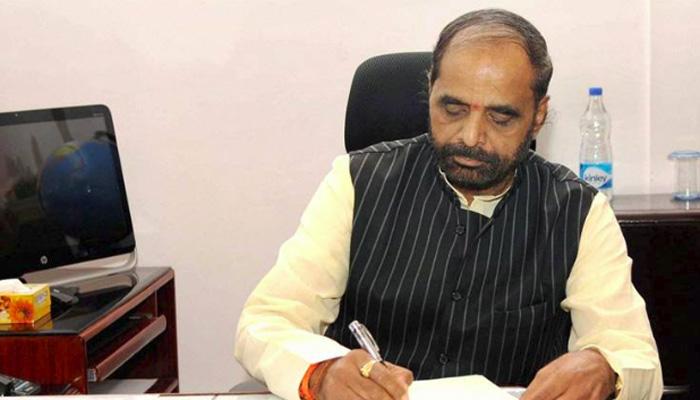 केंद्र ने राज्य सभा में कहा, सिख दंगा मामलों की एसआईटी जांच में 1000 गवाहों से हुई पूछताछ केंद्र ने राज्य सभा में कहा, सिख दंगा मामलों की एसआईटी जांच में 1000 गवाहों से हुई पूछताछ