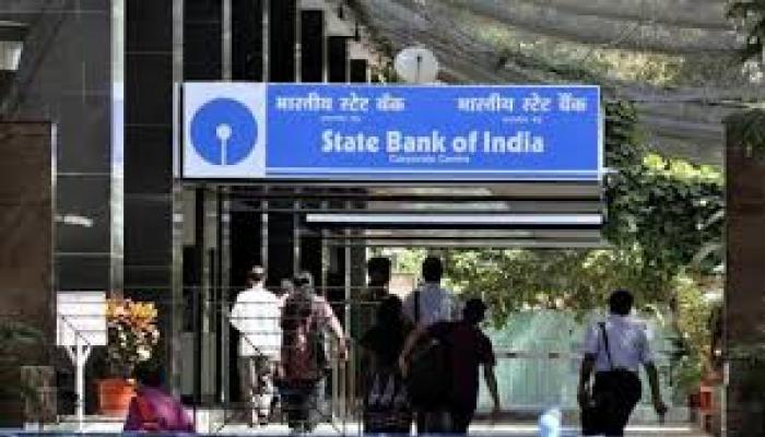 5 बैंकों के विलय के बाद SBI के उपभोक्ताओं की संख्या हो जाएगी 37 करोड़ 5 बैंकों के विलय के बाद SBI के उपभोक्ताओं की संख्या हो जाएगी 37 करोड़