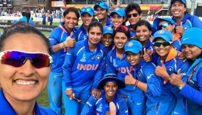 पाक क्रिकेटरों की भी फाइनल पर थी निगाहें, हार के बाद भी टीम इंडिया की तारीफ में किए ट्वीट पाक क्रिकेटरों की भी फाइनल पर थी निगाहें, हार के बाद भी टीम इंडिया की तारीफ में किए ट्वीट