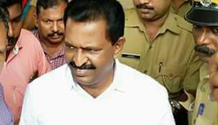 केरल: रेप के आरोपी कांग्रेस विधायक को जमानत देने से इनकार, पीड़िता ने की थी खुदकुशी की कोशिश केरल: रेप के आरोपी कांग्रेस विधायक को जमानत देने से इनकार, पीड़िता ने की थी खुदकुशी की कोशिश