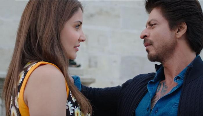 'जब हैरी मेट सेजल' के इस गाने में दिखी शाहरुख और अनुष्का के प्यार की झलक 'जब हैरी मेट सेजल' के इस गाने में दिखी शाहरुख और अनुष्का के प्यार की झलक