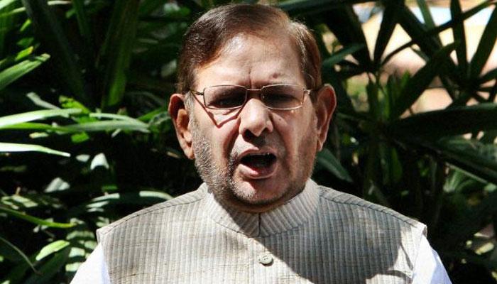 भाजपा से गठबंधन को लेकर जदयू में बग़ावत के आसार, नीतीश से 'नाखुश' शरद यादव भाजपा से गठबंधन को लेकर जदयू में बग़ावत के आसार, नीतीश से 'नाखुश' शरद यादव