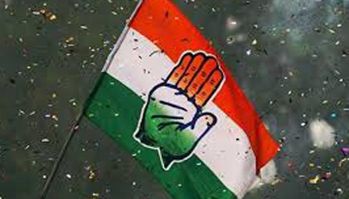 गुजरात: तीन और विधायकों ने कांग्रेस का दामन छोड़ा, 5 इस्तीफा देने की तैयारी में गुजरात: तीन और विधायकों ने कांग्रेस का दामन छोड़ा, 5 इस्तीफा देने की तैयारी में