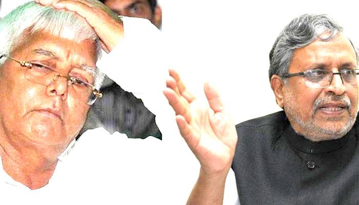 सुशील मोदी का आरोप, 'लालू परिवार की बेनामी संपत्ति खरीद रहे अवैध रेत खनन माफिया' सुशील मोदी का आरोप, 'लालू परिवार की बेनामी संपत्ति खरीद रहे अवैध रेत खनन माफिया'