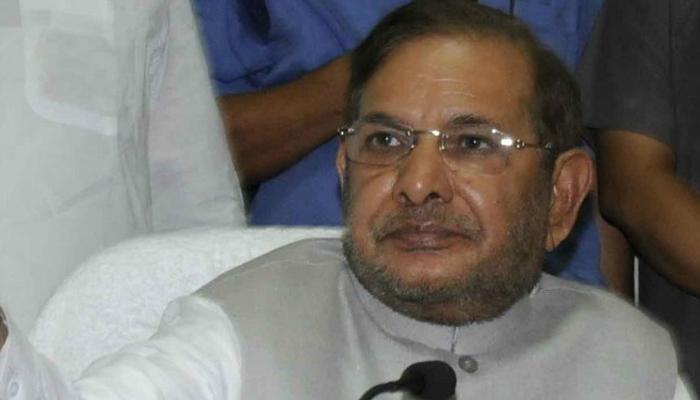 राज्यसभा में विपक्ष का साथ देते दिखे JDU नेता शरद यादव राज्यसभा में विपक्ष का साथ देते दिखे JDU नेता शरद यादव