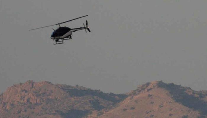 अयोध्या में विवादित स्थल पर हेलीकॉप्टर ने काफी कम ऊंचाई पर उड़ान भरी अयोध्या में विवादित स्थल पर हेलीकॉप्टर ने काफी कम ऊंचाई पर उड़ान भरी