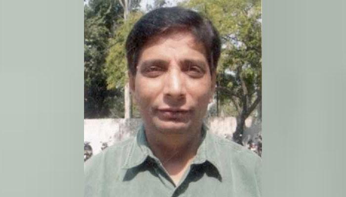 गोरखपुर अस्पताल हादसाः ऑक्सीजन की कमी पर बहस को छोड़ें तो भी उठते सवाल... गोरखपुर अस्पताल हादसाः ऑक्सीजन की कमी पर बहस को छोड़ें तो भी उठते सवाल...