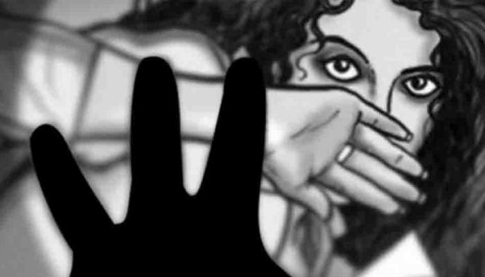 बंद करिए ये लिखना कि 'लड़की की इज्जत लूट ली गई' बंद करिए ये लिखना कि 'लड़की की इज्जत लूट ली गई'