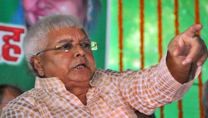 लालू की तुकबंदी : बोले, बिहार का लिट्टी-चोखा और नीतीश का धोखा हुआ फेमस लालू की तुकबंदी : बोले, बिहार का लिट्टी-चोखा और नीतीश का धोखा हुआ फेमस