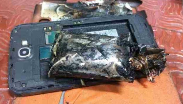 मोबाइल की बैट्री में आग लगने से बचाएंगे हीरे के कण मोबाइल की बैट्री में आग लगने से बचाएंगे हीरे के कण