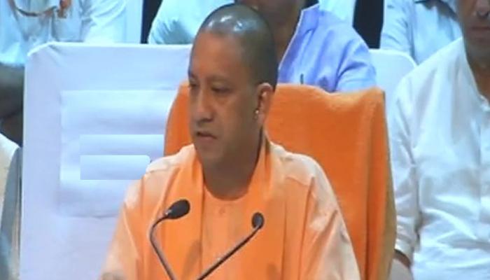 सीएम योगी का 6 महीने के कार्यकाल पर श्वेत पत्र: गिनाईं उपलब्धियां, अखिलेश पर बरसे सीएम योगी का 6 महीने के कार्यकाल पर श्वेत पत्र: गिनाईं उपलब्धियां, अखिलेश पर बरसे
