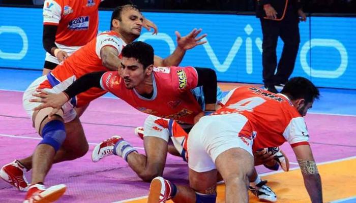 प्रो कबड्डी लीग: रोमांचक मुकाबले में हरियाणा स्टीलर्स ने दी जयपुर पिंक पैंथर्स को पटखनी प्रो कबड्डी लीग: रोमांचक मुकाबले में हरियाणा स्टीलर्स ने दी जयपुर पिंक पैंथर्स को पटखनी