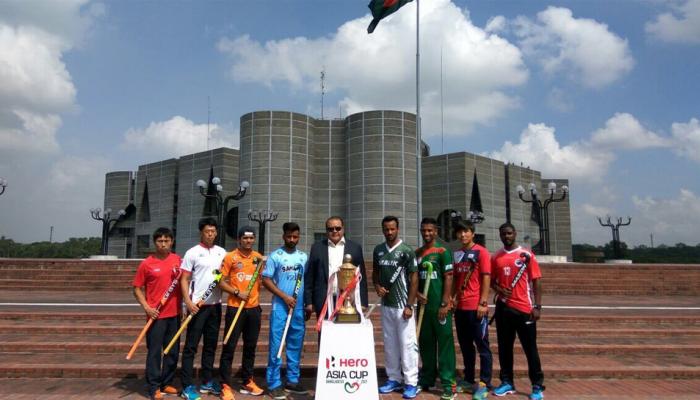 एशिया कप: हॉकी में नंबर वन बने रहने के इरादे से उतरेगा भारत, जापान से पहली भिड़ंत एशिया कप: हॉकी में नंबर वन बने रहने के इरादे से उतरेगा भारत, जापान से पहली भिड़ंत
