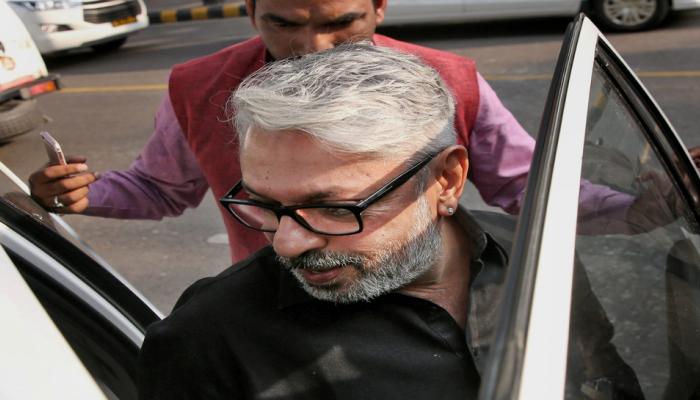 500 साल पुरानी कविता पर आधारित एक काल्पनिक फिल्म है ‘पद्मावती’ : भंसाली ने संसदीय समिति से कहा 500 साल पुरानी कविता पर आधारित एक काल्पनिक फिल्म है ‘पद्मावती’ : भंसाली ने संसदीय समिति से कहा