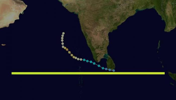 Cyclone Ockhi का कहर जारी, गुजरात और महाराष्ट्र में हाई अलर्ट