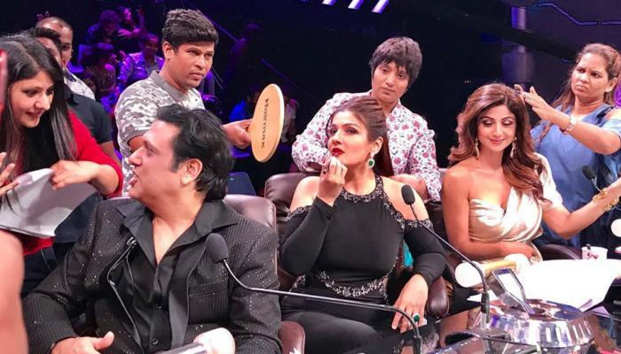 शशि कपूर के निधन की खबर सुनते ही बीच में रोक दी Super Dancer 2 की शूटिंग शशि कपूर के निधन की खबर सुनते ही बीच में रोक दी Super Dancer 2 की शूटिंग