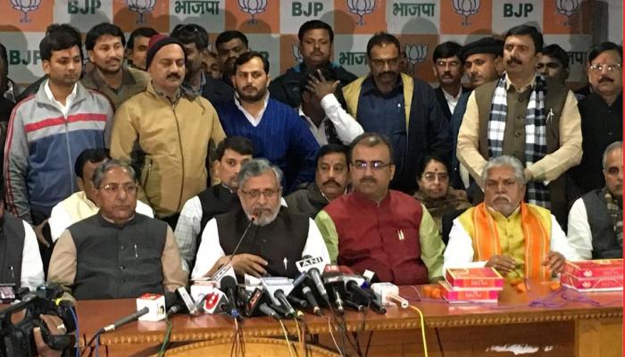 सुशील मोदी का राहुल गांधी पर तंज, 'गब्बर' की गुजरात में नोटबंदी हो गई सुशील मोदी का राहुल गांधी पर तंज, 'गब्बर' की गुजरात में नोटबंदी हो गई