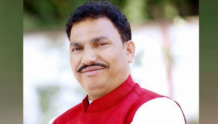 जिग्नेश मेवाणी को लेकर BJP सांसद चिंतामणि मालवीय की विवादित फेसबुक पोस्ट जिग्नेश मेवाणी को लेकर BJP सांसद चिंतामणि मालवीय की विवादित फेसबुक पोस्ट