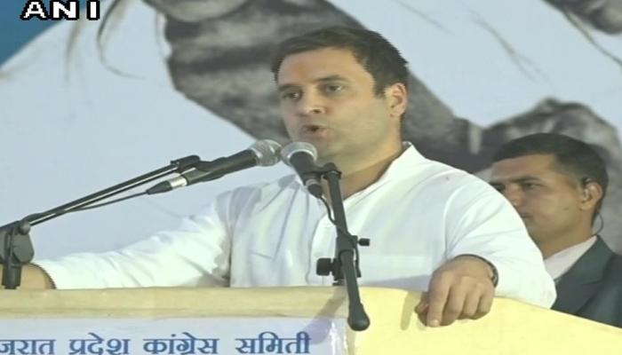 गुजरात: सोमनाथ मंदिर गए राहुल गांधी लेकिन इस बार नहीं किए रजिस्टर में हस्ताक्षर गुजरात: सोमनाथ मंदिर गए राहुल गांधी लेकिन इस बार नहीं किए रजिस्टर में हस्ताक्षर