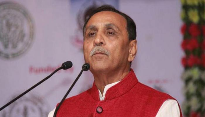 गुजरात: विजय रुपाणी लेंगे CM पद की शपथ, पार्टी के वरिष्ठ नेताओं सहित संतों को भी न्योता गुजरात: विजय रुपाणी लेंगे CM पद की शपथ, पार्टी के वरिष्ठ नेताओं सहित संतों को भी न्योता
