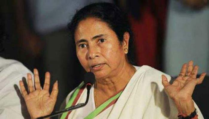 NRC पर ममता बनर्जी ने कहा, केंद्र असम से बंगालियों को निकालने की साजिश रच रहा है NRC पर ममता बनर्जी ने कहा, केंद्र असम से बंगालियों को निकालने की साजिश रच रहा है