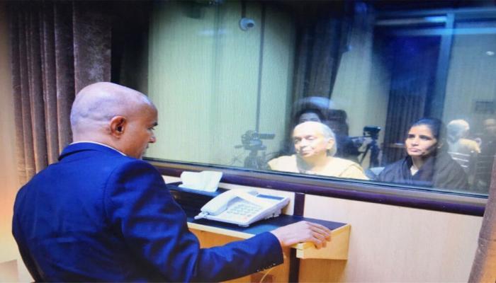 PAK का एक और 'झूठ', फर्जी VIDEO में कुलभूषण जाधव से करवाई खुद की तारीफ PAK का एक और 'झूठ', फर्जी VIDEO में कुलभूषण जाधव से करवाई खुद की तारीफ