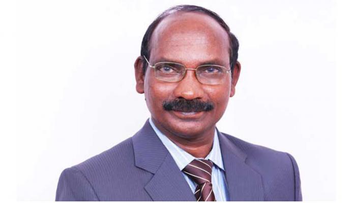 'रॉकेट मैन' सिवान बने ISRO के नए अध्यक्ष, जानें उनसे जुड़ी 8 खास बातें 'रॉकेट मैन' सिवान बने ISRO के नए अध्यक्ष, जानें उनसे जुड़ी 8 खास बातें