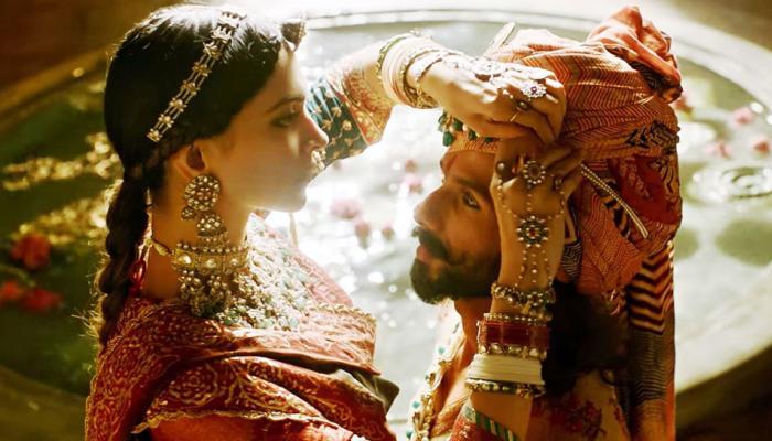 'पद्मावत' के लिए बड़ी राहत, उत्तर प्रदेश सरकार ने रिलीज को दिया ग्रीन सिग्नल: रिपोर्ट्स 'पद्मावत' के लिए बड़ी राहत, उत्तर प्रदेश सरकार ने रिलीज को दिया ग्रीन सिग्नल: रिपोर्ट्स