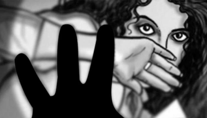 मेरठ : गैंगरेप के बाद नाबालिग की हत्या, लड़की को खोजने के लिए पुलिस ने पिता से मांगी थी गाड़ी मेरठ : गैंगरेप के बाद नाबालिग की हत्या, लड़की को खोजने के लिए पुलिस ने पिता से मांगी थी गाड़ी