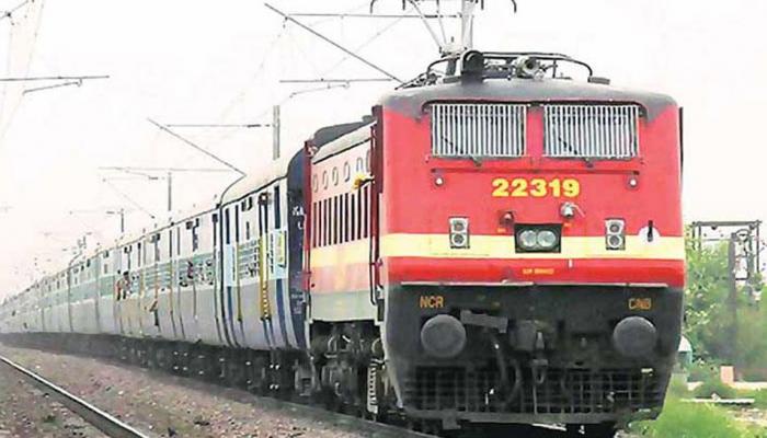 बजट 2018 : यात्री सुविधा बढ़ाने के लिए बजट में 50 फीसदी का इजाफा बजट 2018 : यात्री सुविधा बढ़ाने के लिए बजट में 50 फीसदी का इजाफा
