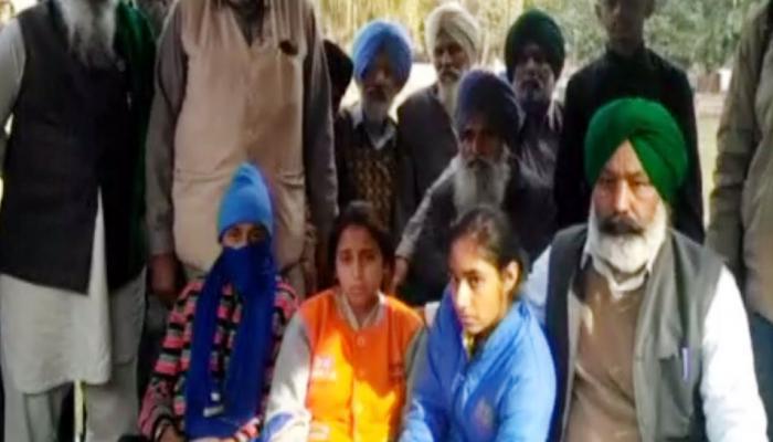 पंजाब: DSP की मौत के बाद भी नहीं थमी SHO की दबंगई, स्टूडेंट्स पर फिर टूटा कहर पंजाब: DSP की मौत के बाद भी नहीं थमी SHO की दबंगई, स्टूडेंट्स पर फिर टूटा कहर