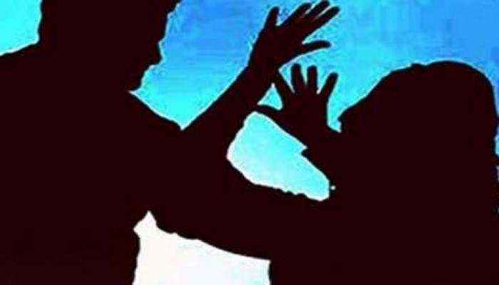 घर में घुसकर रेप की कोशिश, विरोध करने पर दलित छात्रा को किया आग के हवाले घर में घुसकर रेप की कोशिश, विरोध करने पर दलित छात्रा को किया आग के हवाले