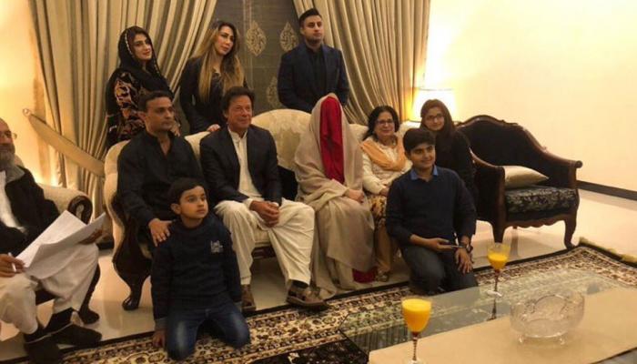 Before Imran khan these cricketers also left their first better half Before Imran khan these cricketers also left their first better half